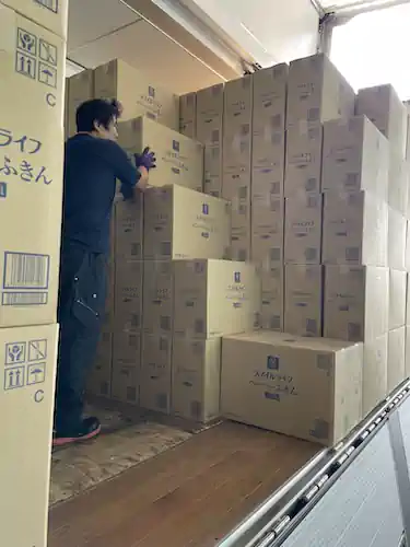 ダンボール2